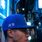 Vertical "LA" / 9x Champ